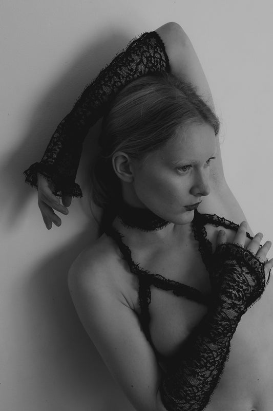 Lace Gloves