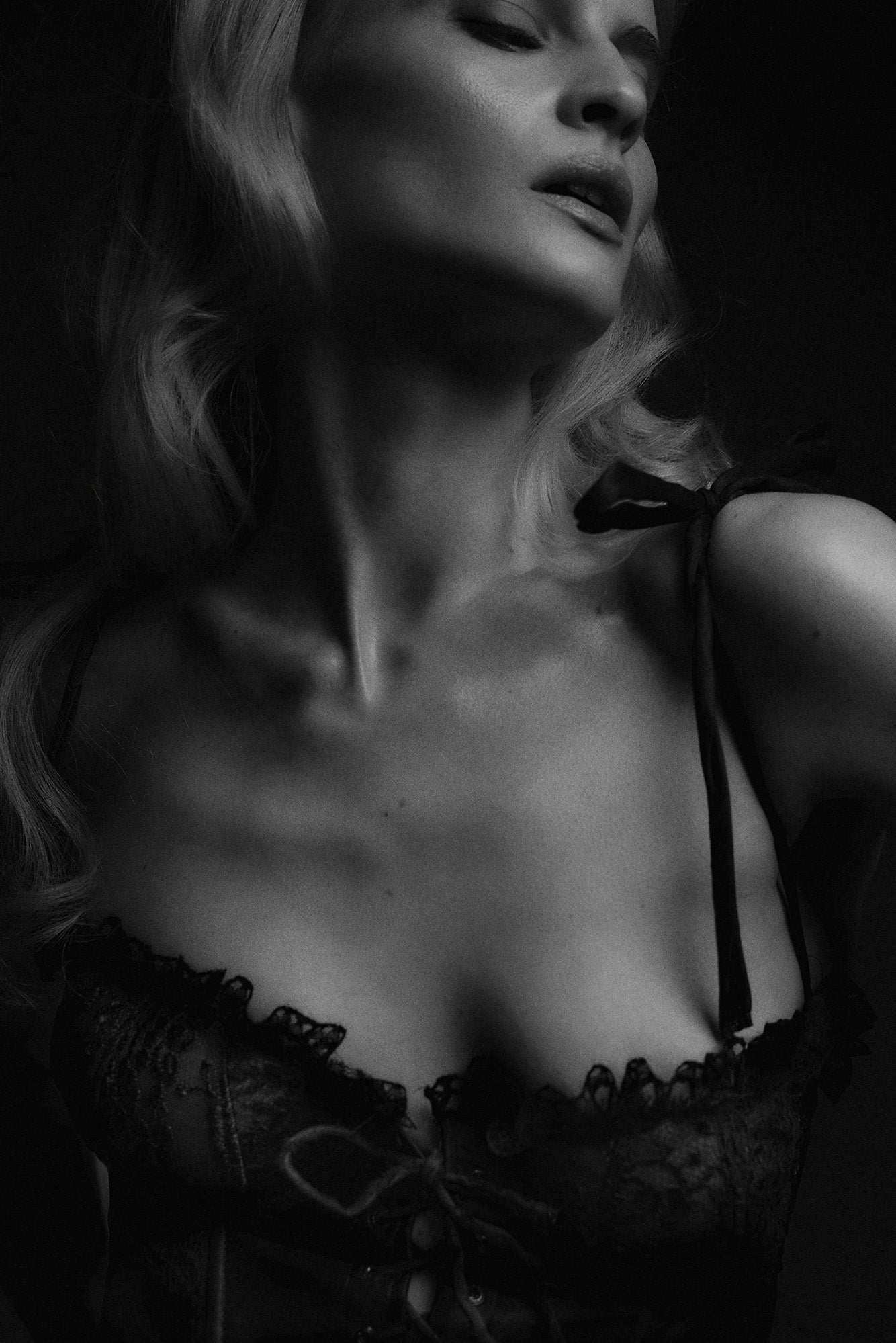 Victoria Black Lace Corset – Handmade Custom-Fit Corset